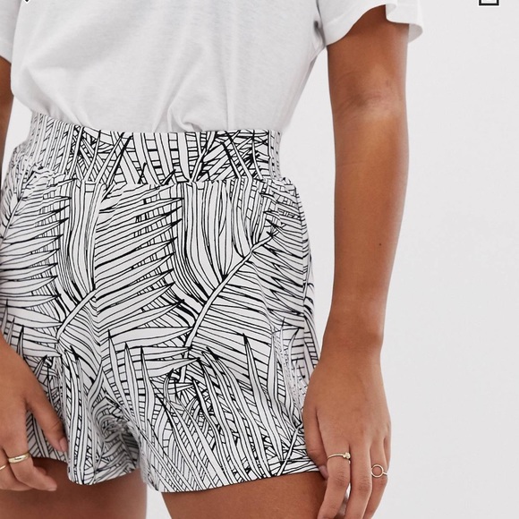ASOS Pants - ASOS Palm Print Shorts (petite)